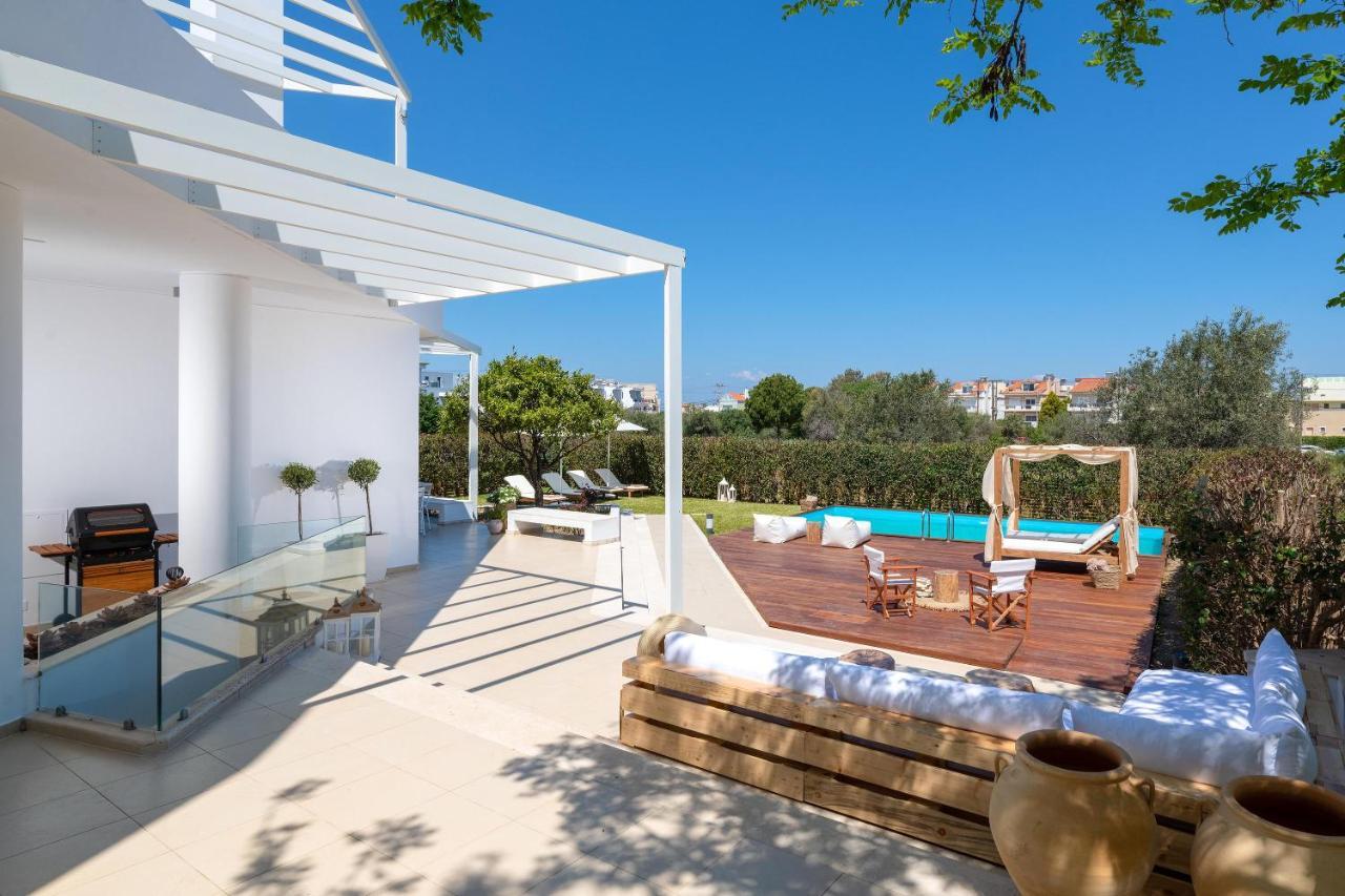 Love White Villa เอียลิซอส ภายนอก รูปภาพ